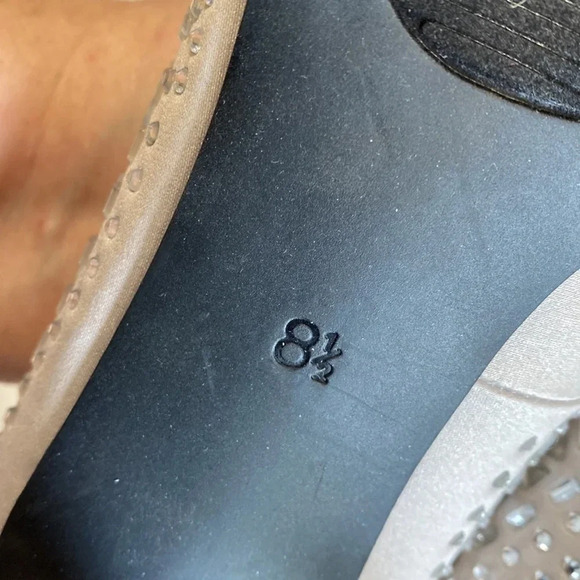 Kelly & Kate Gray Jeweled Platform Peetoe Pumps - Picture 11 of 12